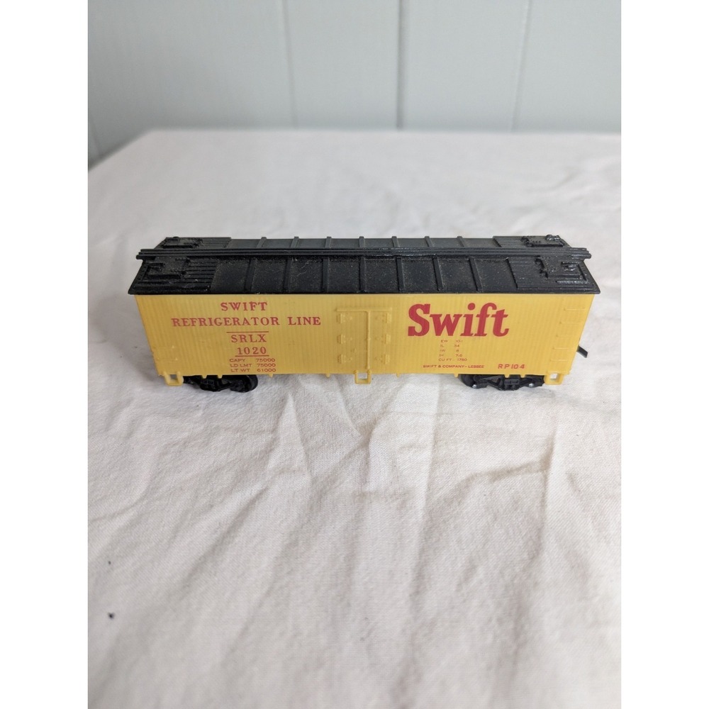 Vintage Ho scale Swift refrigerator‎ line Life-Like car train railroad SRLX 1020